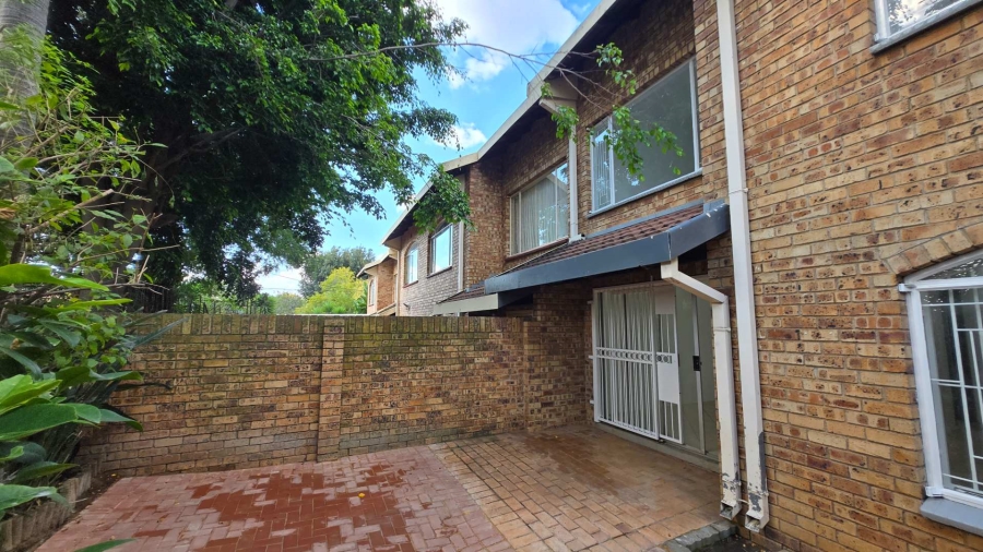 To Let 3 Bedroom Property for Rent in Kensington B Gauteng