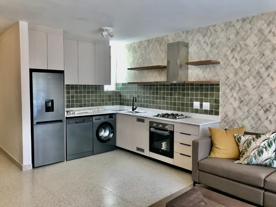 1 Bedroom Property for Sale in Glenadrienne Gauteng