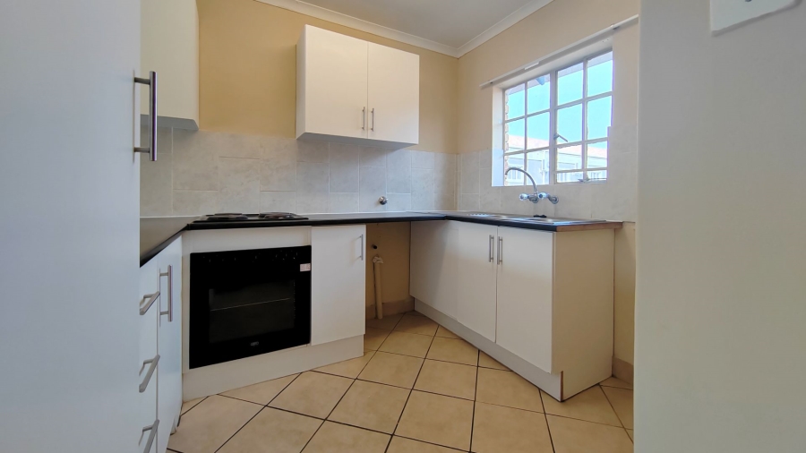To Let 2 Bedroom Property for Rent in Pierre Van Ryneveld Gauteng