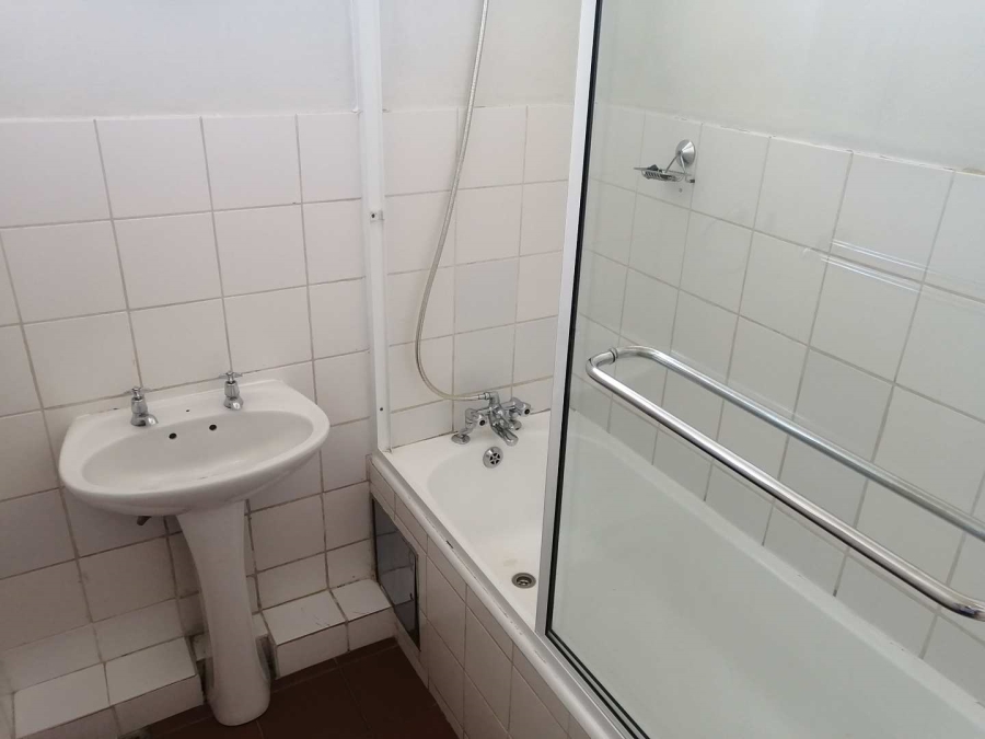 1 Bedroom Property for Sale in Lynnwood Manor Gauteng