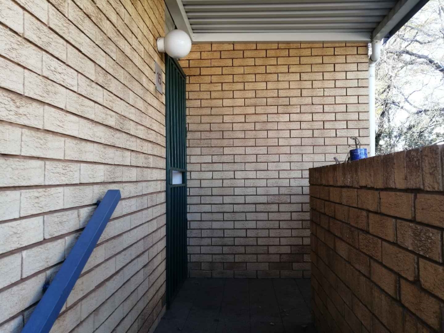 1 Bedroom Property for Sale in Lynnwood Manor Gauteng