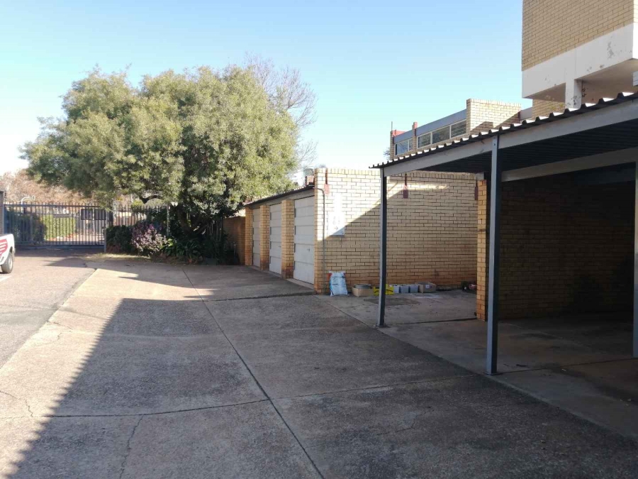 1 Bedroom Property for Sale in Lynnwood Manor Gauteng