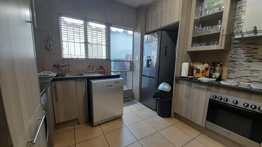 3 Bedroom Property for Sale in Aston Manor Gauteng