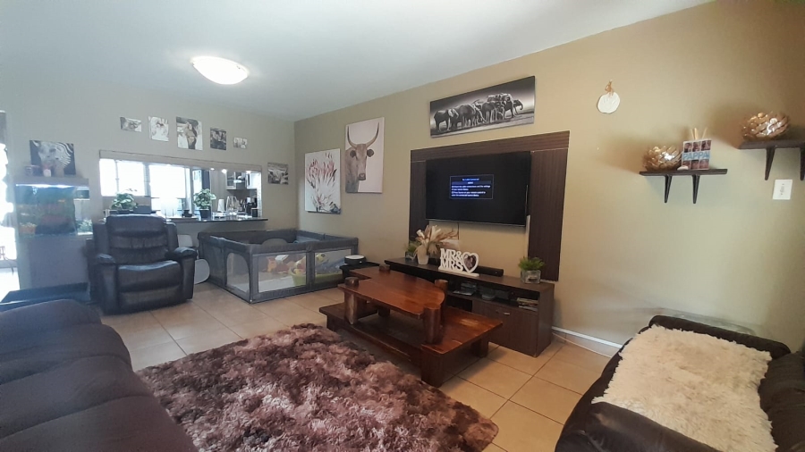 3 Bedroom Property for Sale in Aston Manor Gauteng