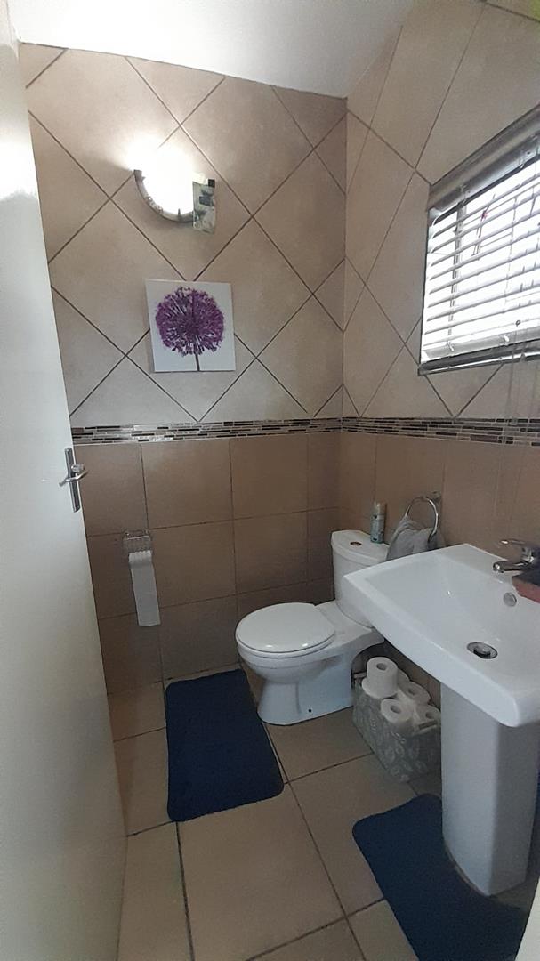 3 Bedroom Property for Sale in Aston Manor Gauteng