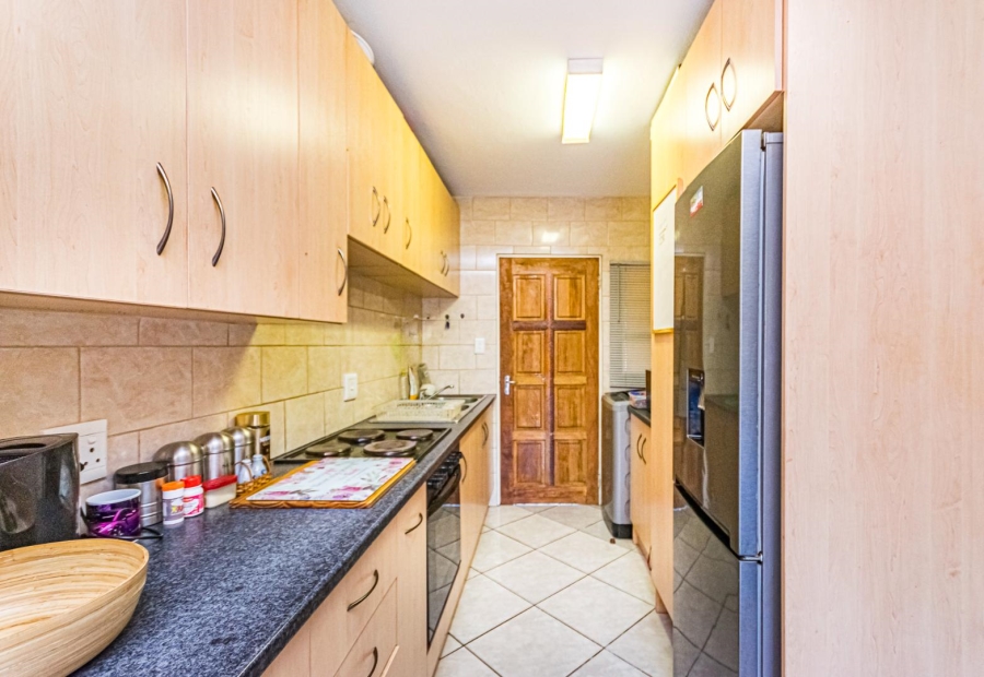 2 Bedroom Property for Sale in Greenhills Gauteng