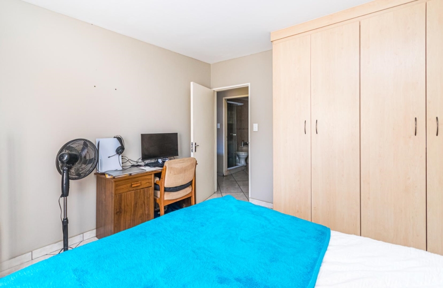2 Bedroom Property for Sale in Greenhills Gauteng