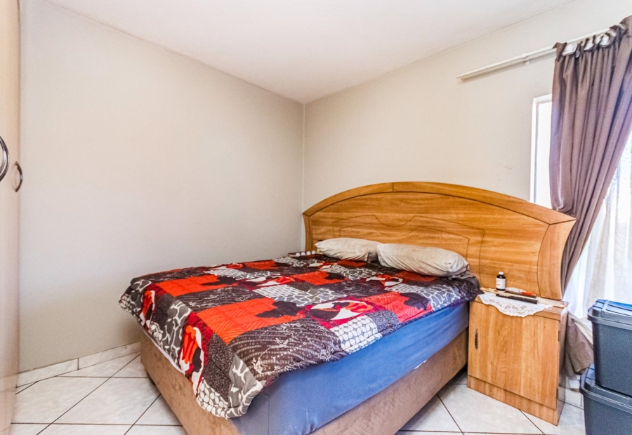 2 Bedroom Property for Sale in Greenhills Gauteng