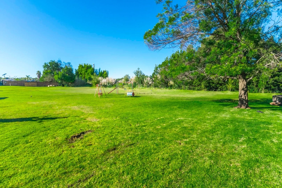 2 Bedroom Property for Sale in Greenhills Gauteng