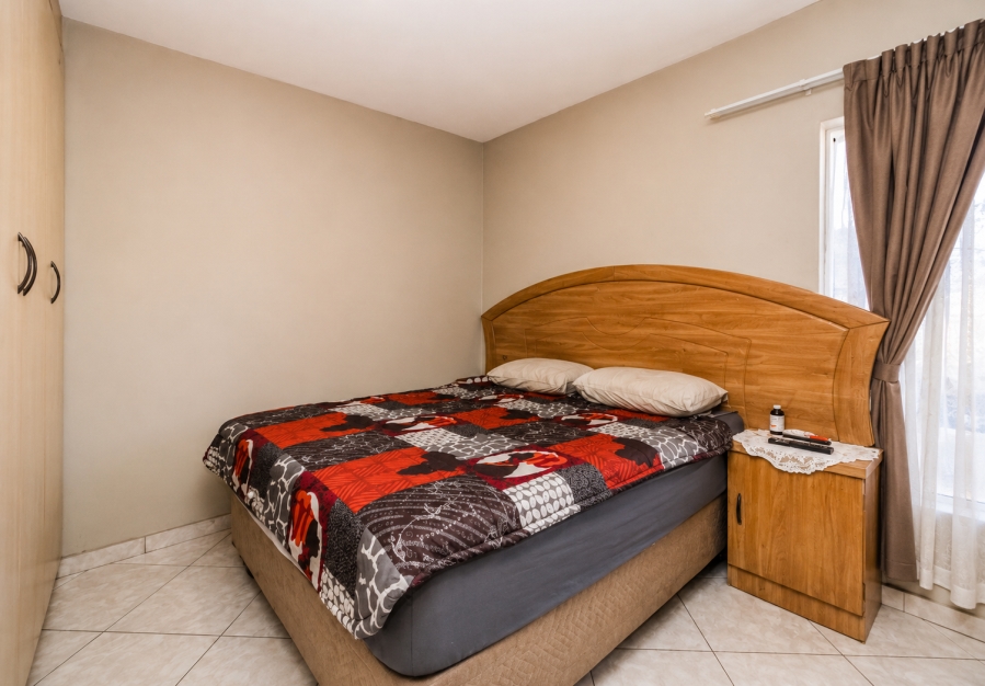 2 Bedroom Property for Sale in Greenhills Gauteng