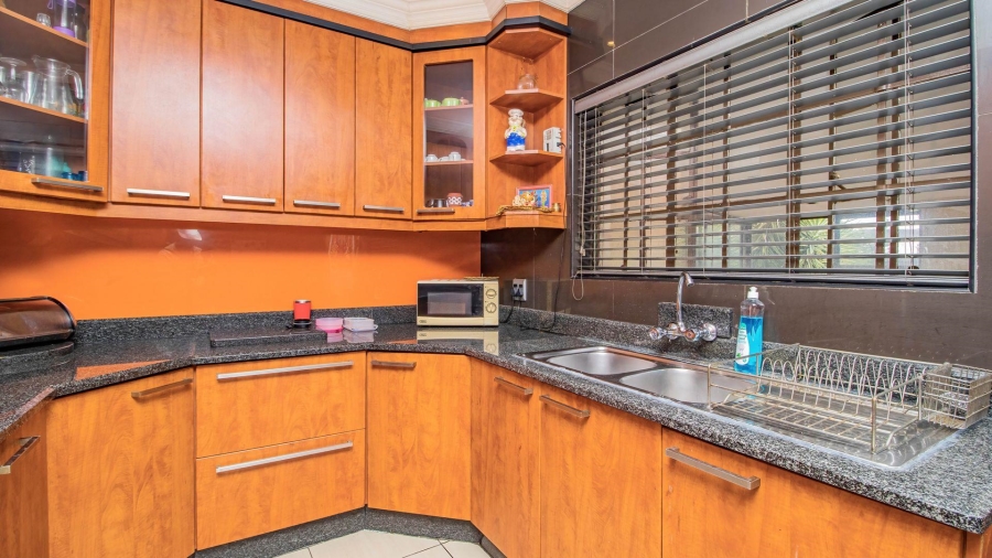 4 Bedroom Property for Sale in Mackenzie Park Gauteng