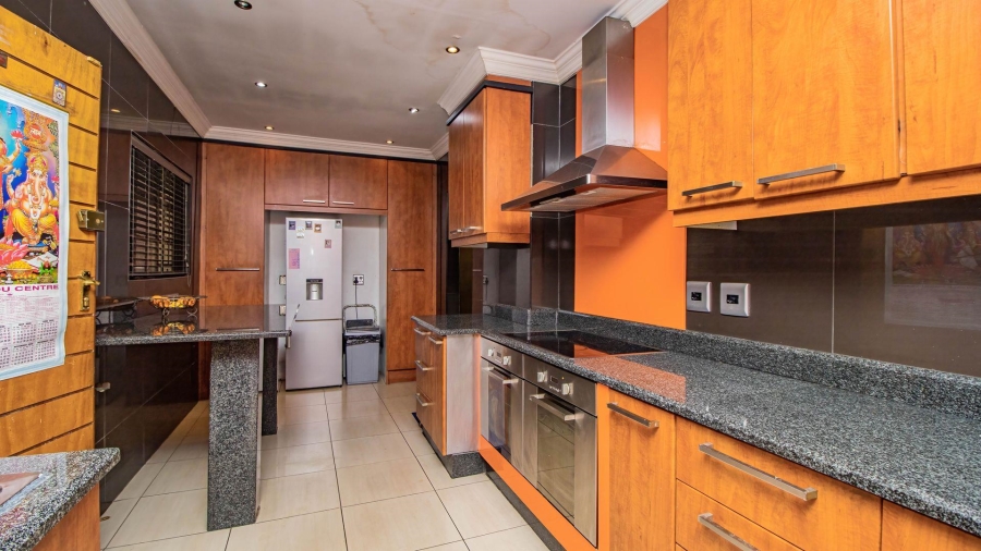 4 Bedroom Property for Sale in Mackenzie Park Gauteng