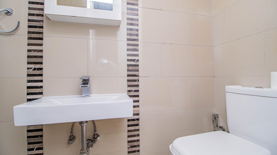 4 Bedroom Property for Sale in Mackenzie Park Gauteng