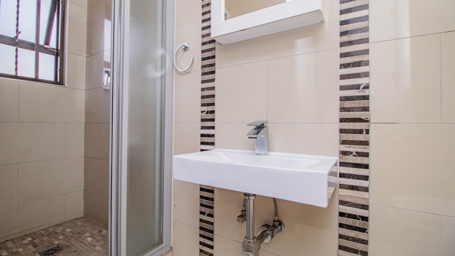 4 Bedroom Property for Sale in Mackenzie Park Gauteng