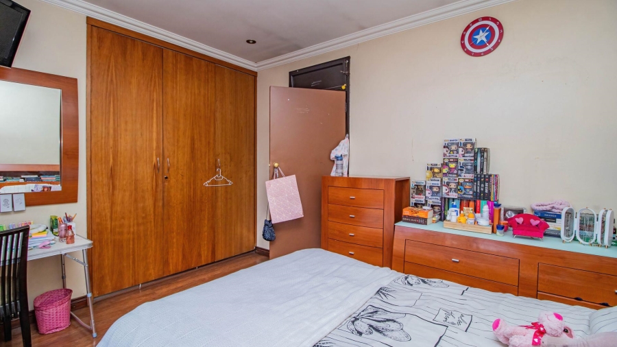 4 Bedroom Property for Sale in Mackenzie Park Gauteng