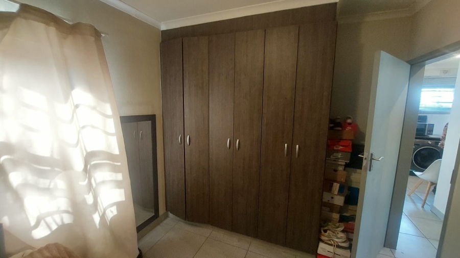 2 Bedroom Property for Sale in Alrode Gauteng