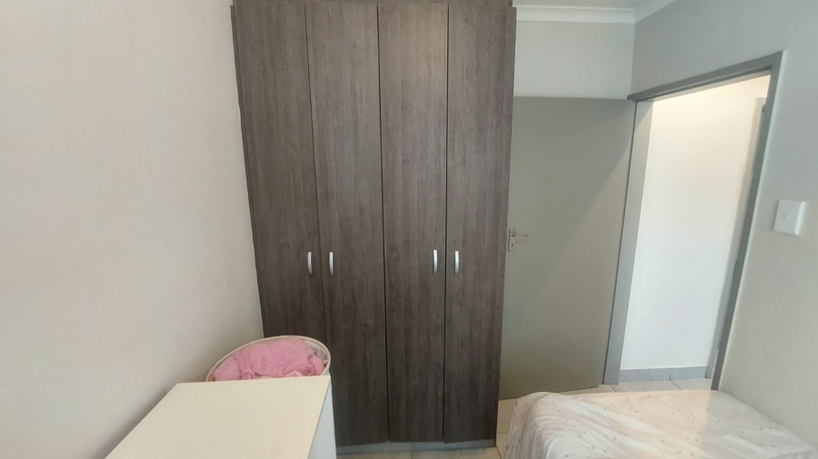 2 Bedroom Property for Sale in Alrode Gauteng