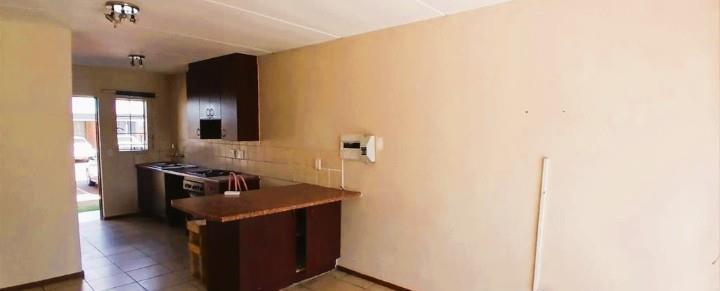 2 Bedroom Property for Sale in Theresa Park Gauteng