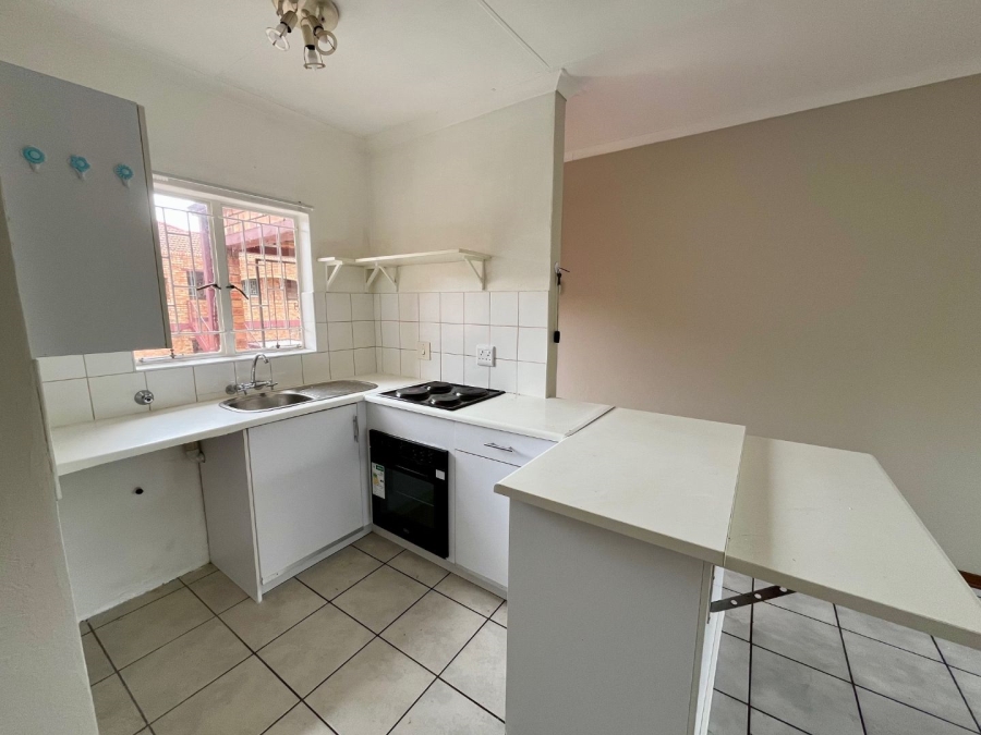 1 Bedroom Property for Sale in Newlands Gauteng