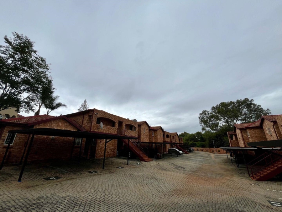 1 Bedroom Property for Sale in Newlands Gauteng