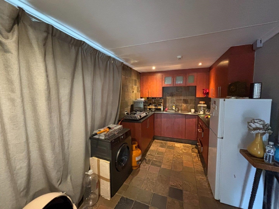 To Let 1 Bedroom Property for Rent in Murrayfield Gauteng