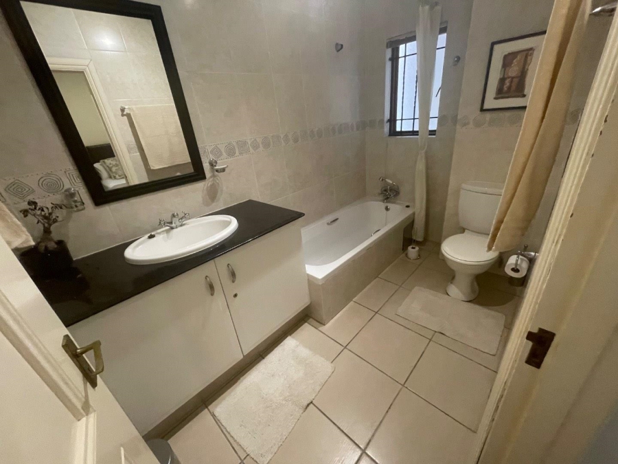 To Let 2 Bedroom Property for Rent in Sandown Gauteng