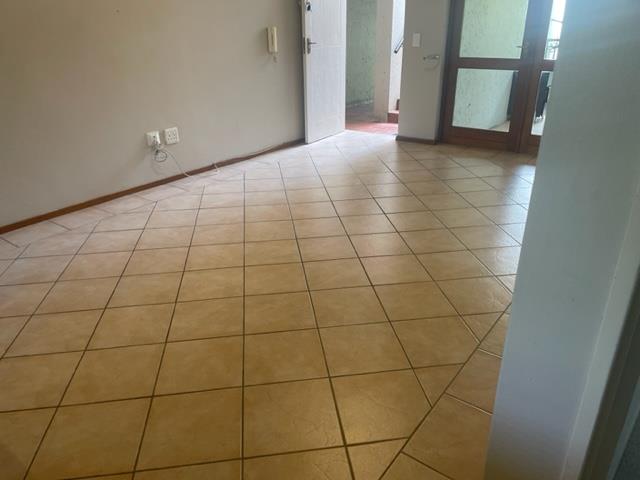To Let 1 Bedroom Property for Rent in Waverley Gauteng