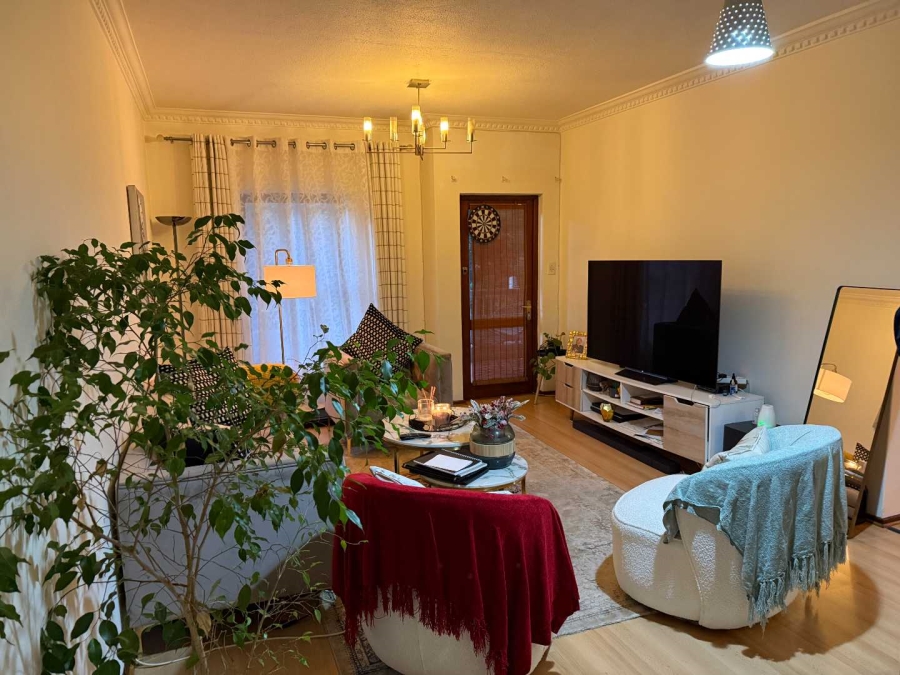 To Let 1 Bedroom Property for Rent in Oaklands Gauteng