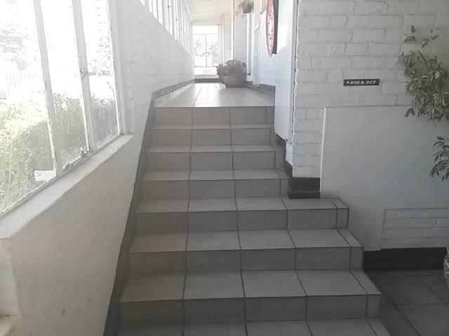 To Let 2 Bedroom Property for Rent in Sandown Gauteng