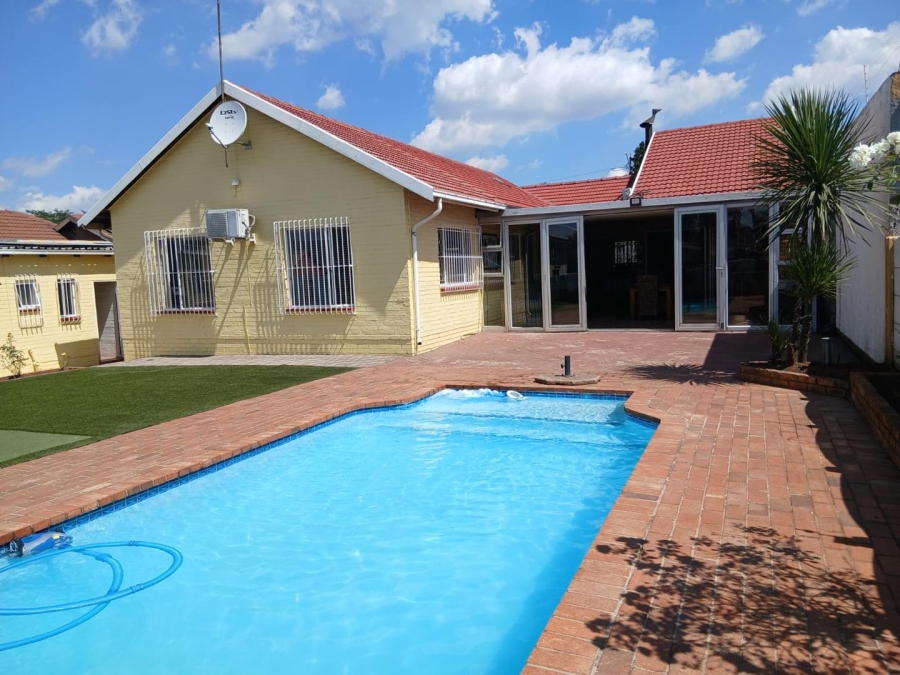 4 Bedroom Property for Sale in Dinwiddie Gauteng