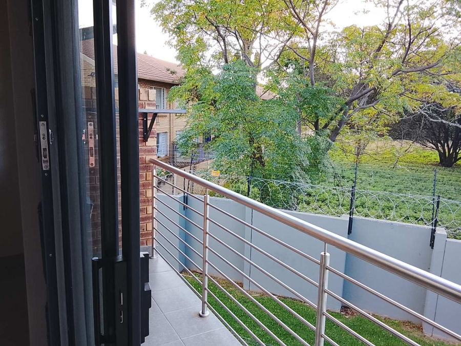 To Let 2 Bedroom Property for Rent in Equestria Gauteng