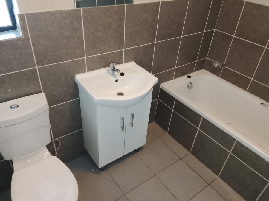 To Let 2 Bedroom Property for Rent in Equestria Gauteng