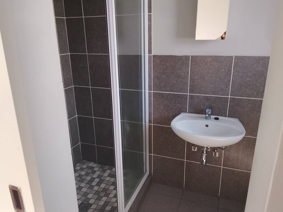 To Let 2 Bedroom Property for Rent in Equestria Gauteng