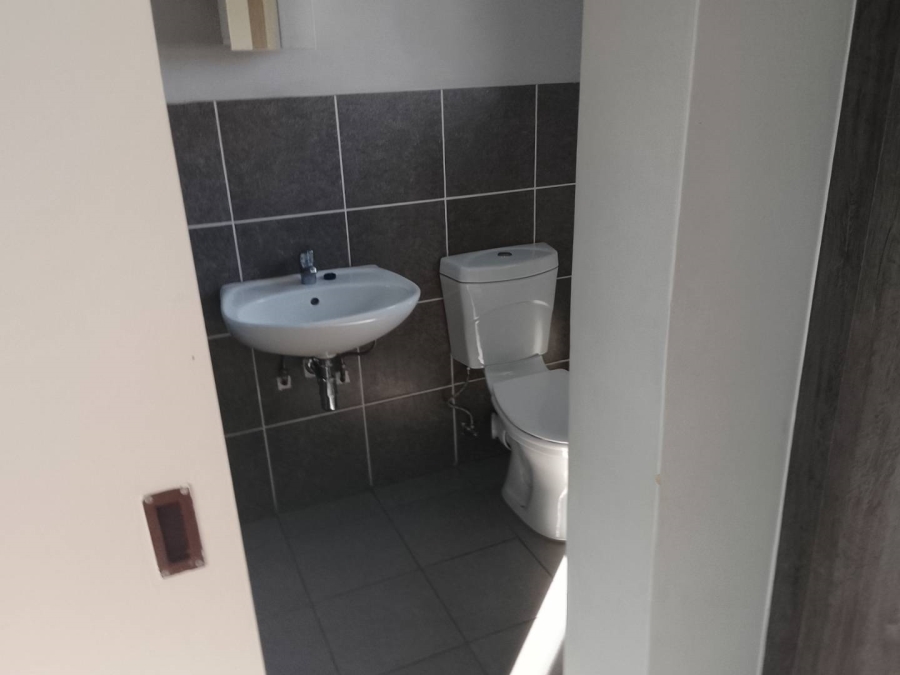 To Let 2 Bedroom Property for Rent in Equestria Gauteng