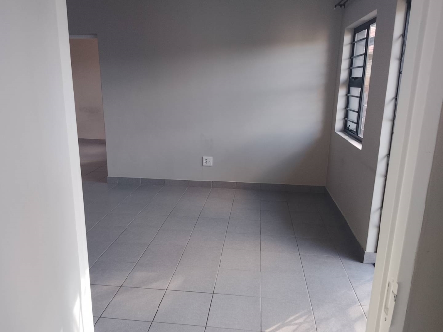 To Let 2 Bedroom Property for Rent in Equestria Gauteng