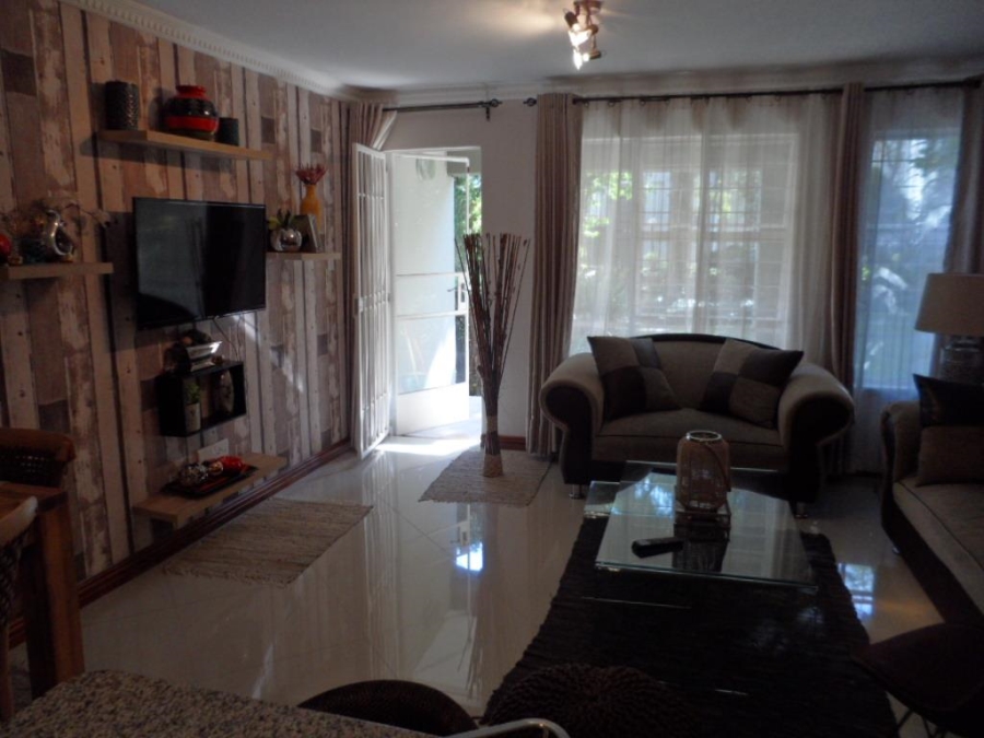 To Let 2 Bedroom Property for Rent in Morningside Gauteng