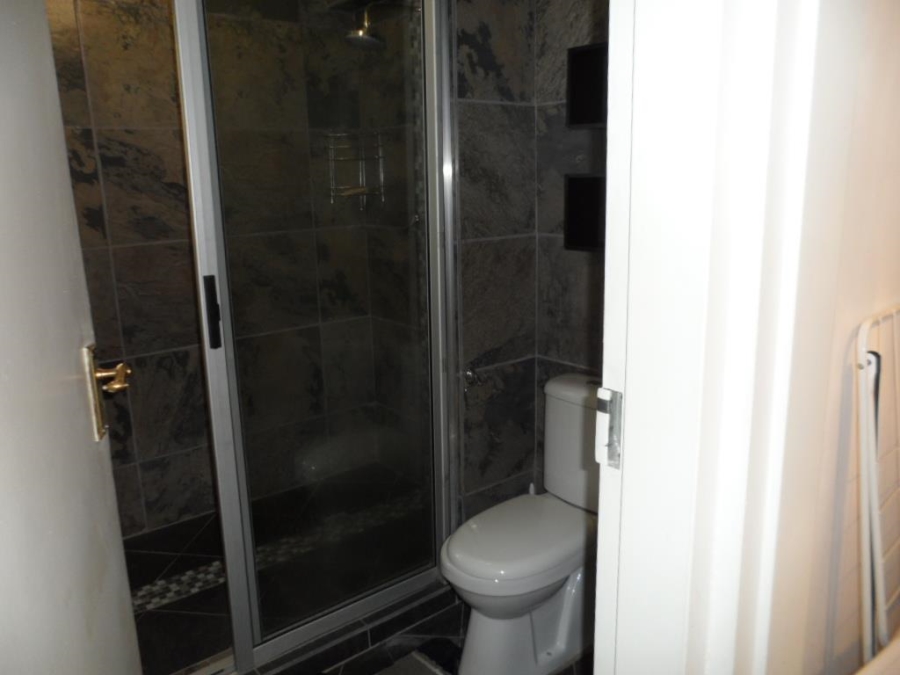 To Let 2 Bedroom Property for Rent in Morningside Gauteng