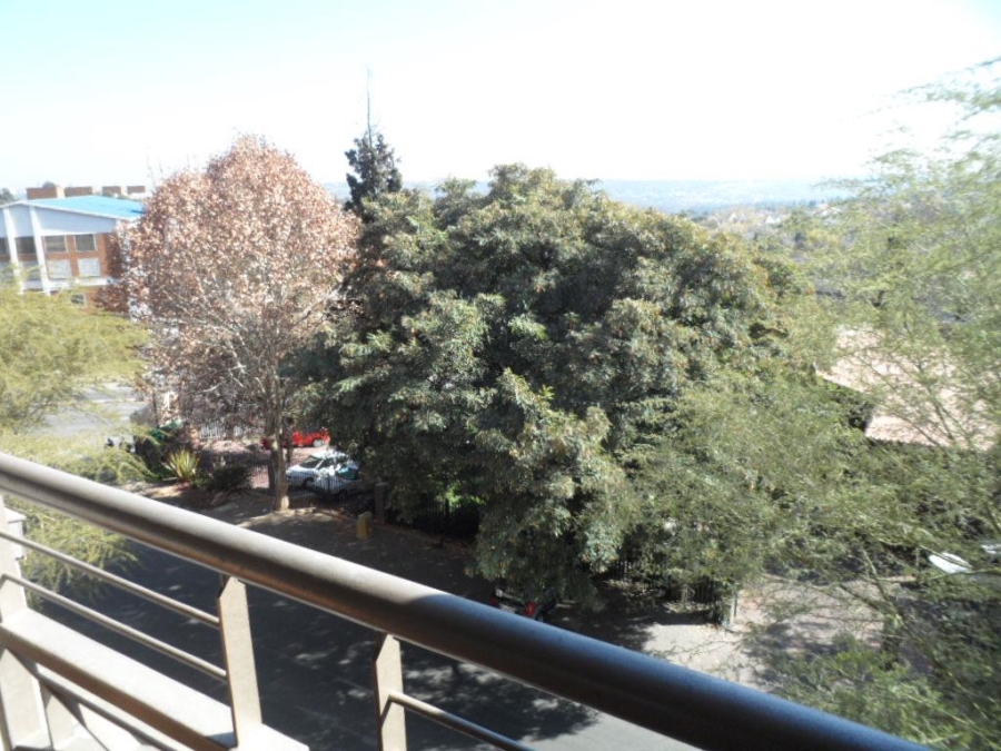 To Let 2 Bedroom Property for Rent in Morningside Gauteng