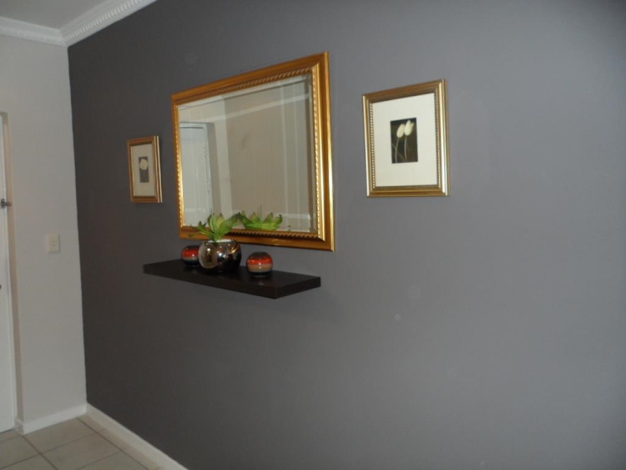 To Let 2 Bedroom Property for Rent in Morningside Gauteng
