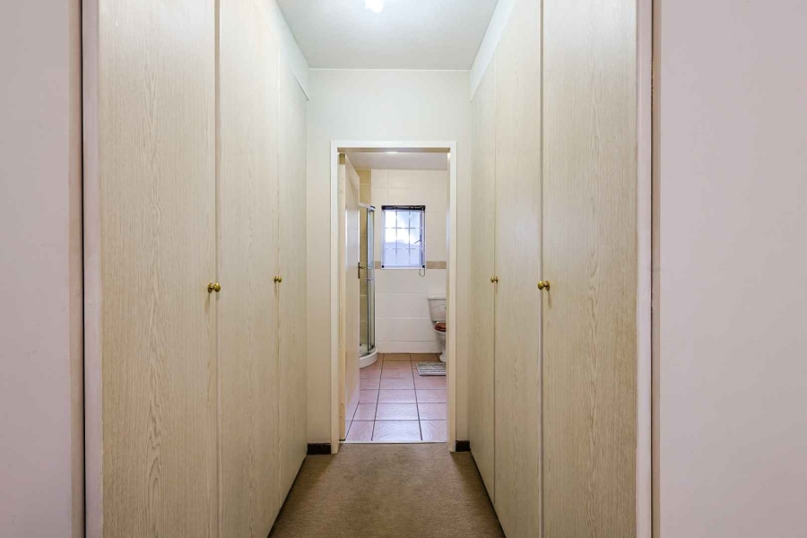 3 Bedroom Property for Sale in Woodhill Estate Gauteng