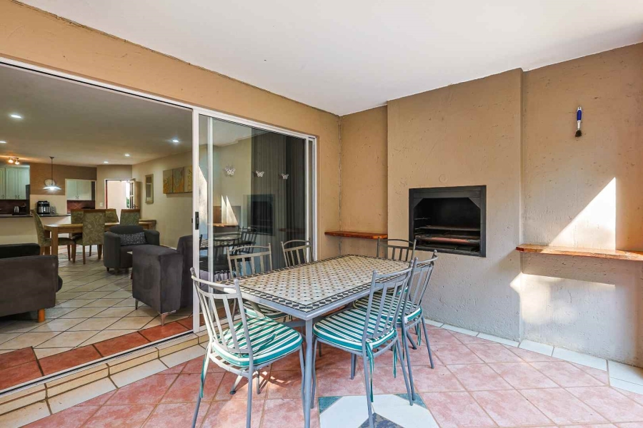 3 Bedroom Property for Sale in Woodhill Estate Gauteng