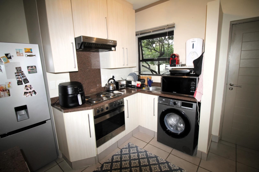 To Let 2 Bedroom Property for Rent in Lonehill Gauteng