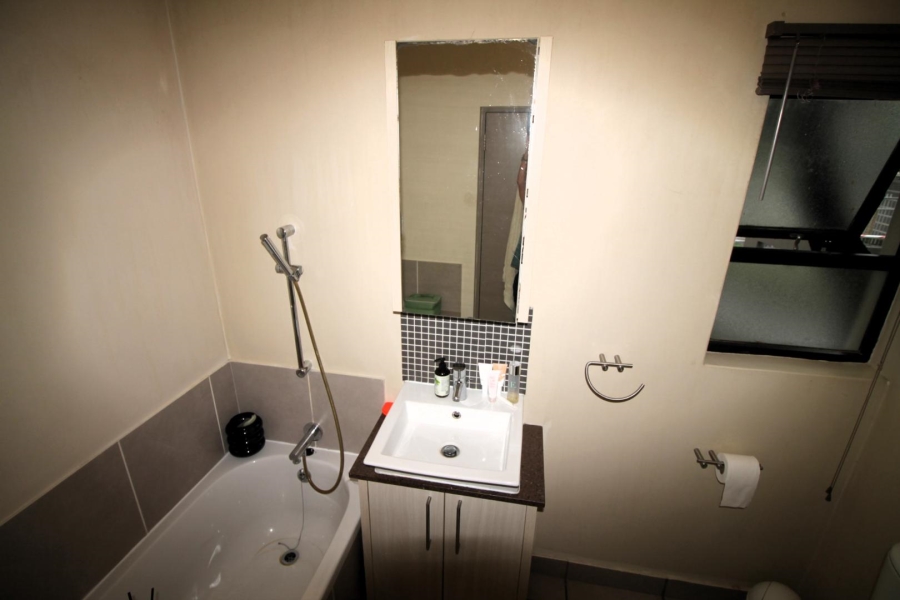 To Let 2 Bedroom Property for Rent in Lonehill Gauteng