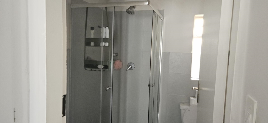 To Let 2 Bedroom Property for Rent in Faerie Glen Gauteng