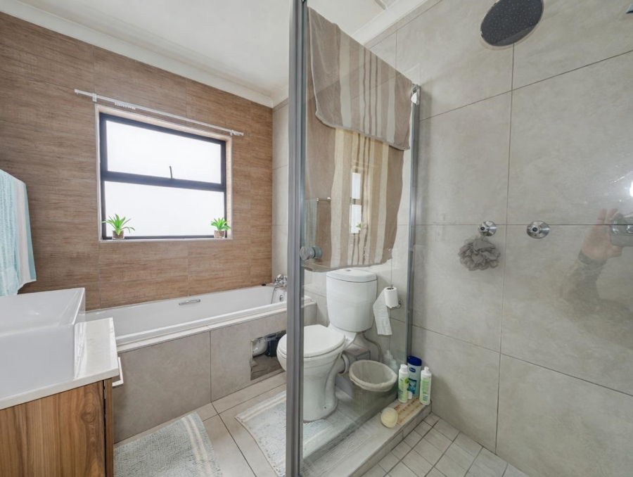 3 Bedroom Property for Sale in Founders Hill Gauteng