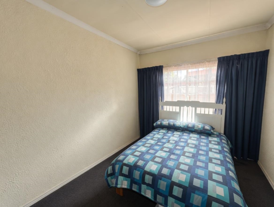 7 Bedroom Property for Sale in Birch Acres Gauteng