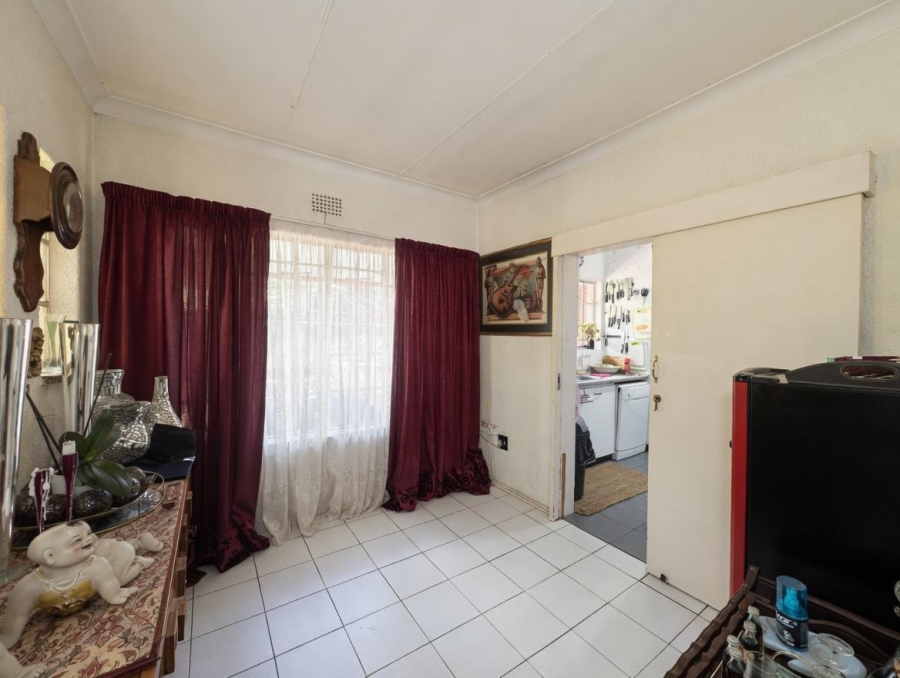 7 Bedroom Property for Sale in Birch Acres Gauteng