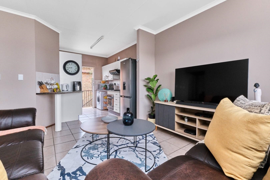 2 Bedroom Property for Sale in Little Falls Gauteng