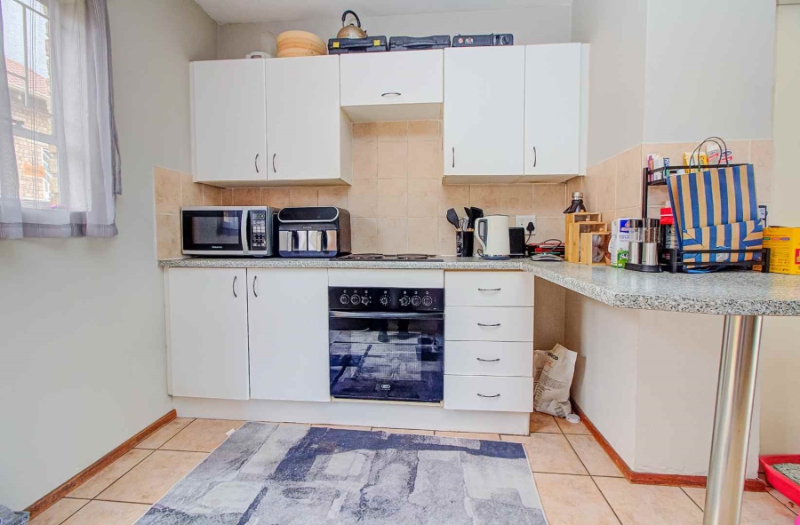 2 Bedroom Property for Sale in Honeydew Manor Gauteng