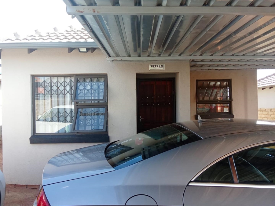 3 Bedroom Property for Sale in Soshanguve VV Gauteng